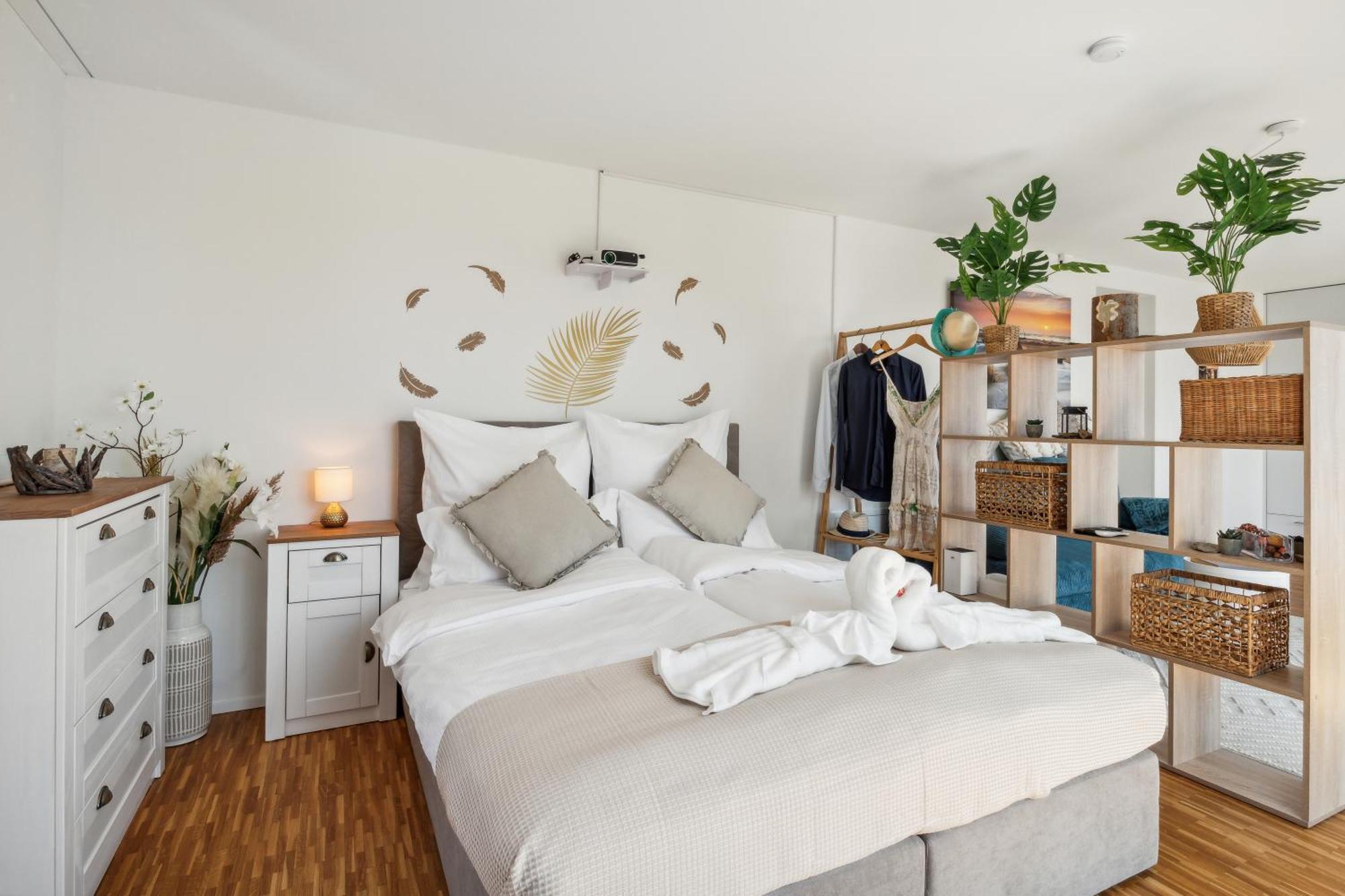 Business I Family Apartment I 1-4 Personen - Aare Blick, Nahe Altstadt I Beamer - 99" Leinwand I Terrassen Lounge Und Parkplatz Brugg  Exterior foto